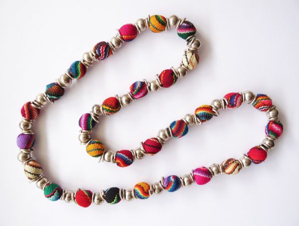 collar-de-artesania-peruana.jpg